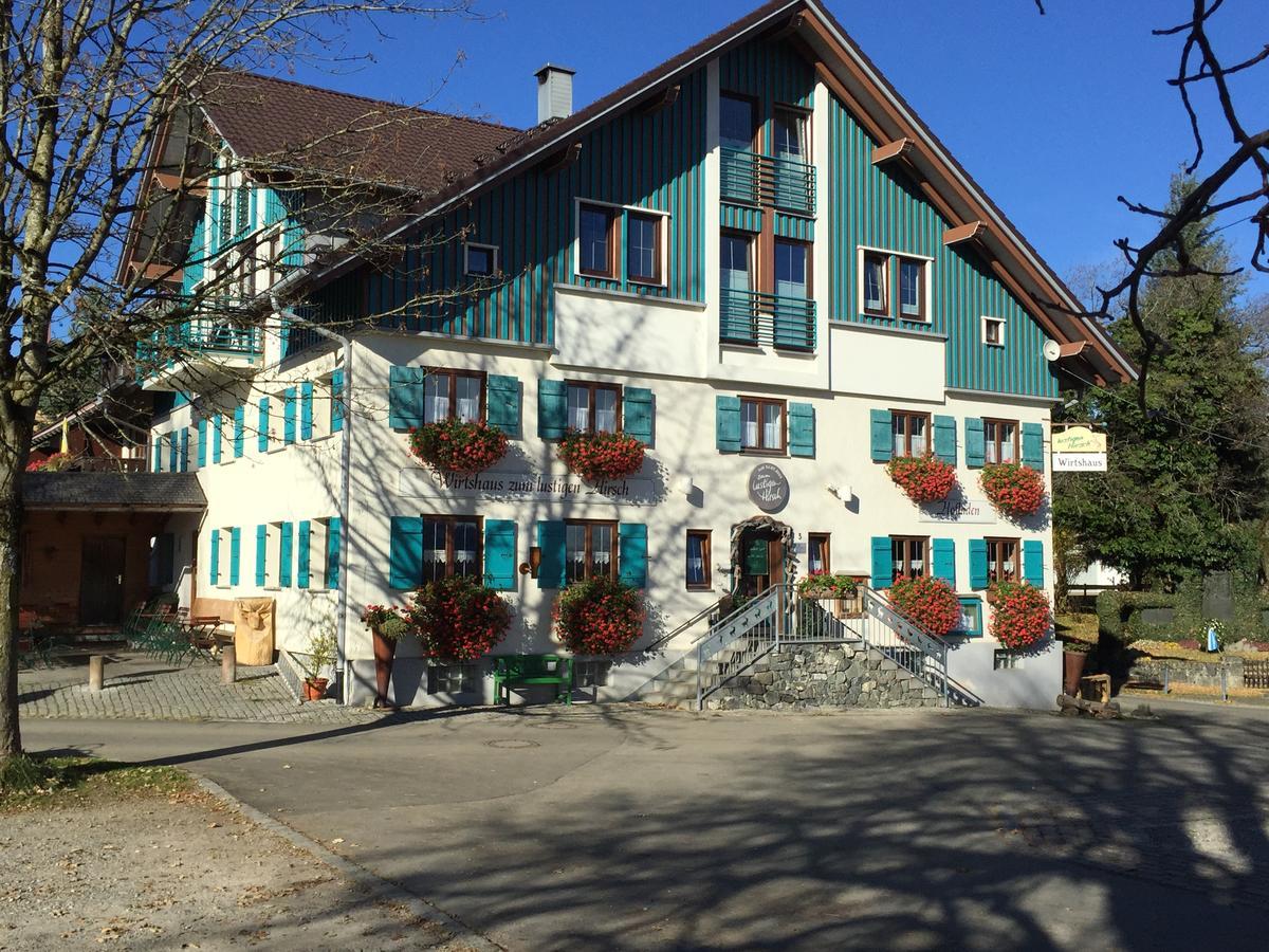 Hotel Lustiger Hirsch à Akams Extérieur photo