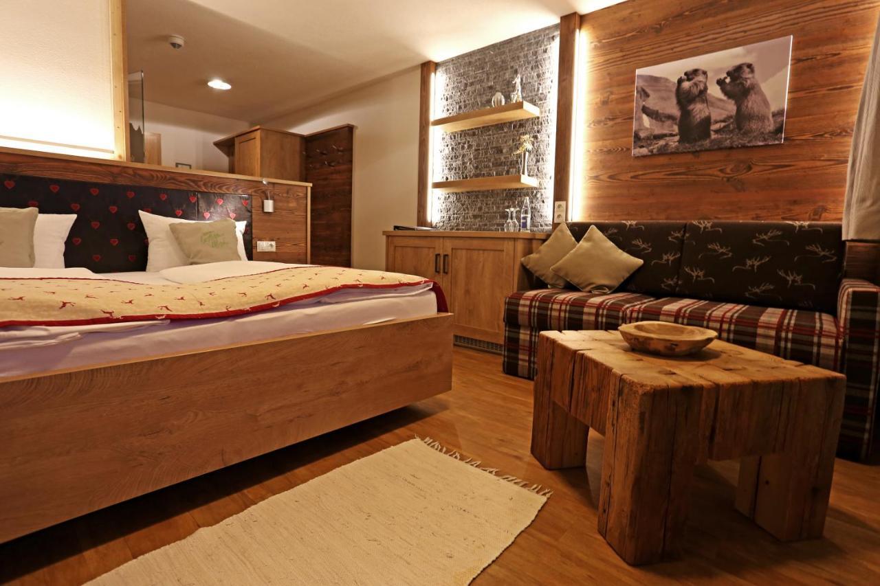 Hotel Lustiger Hirsch à Akams Extérieur photo